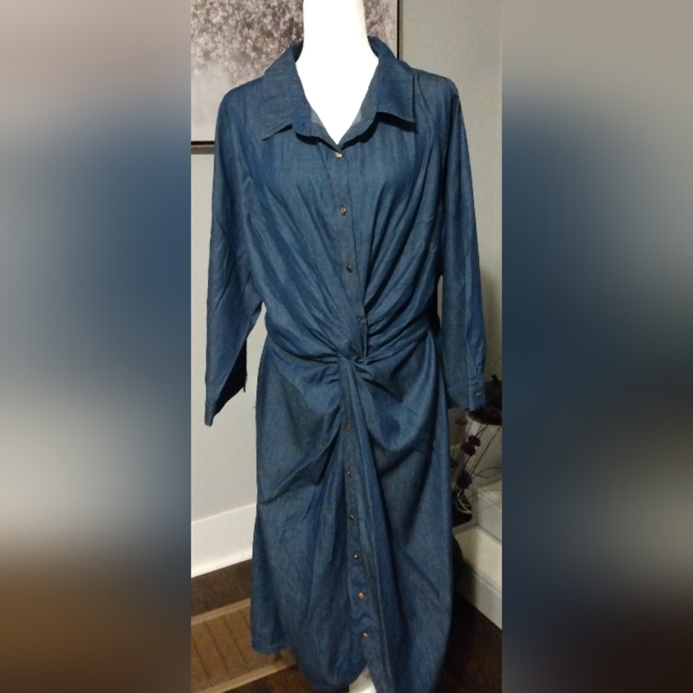 Evans plus size twist dress. Dark wash. Size 22/24. NWT.